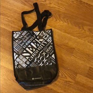 Lululemon bag